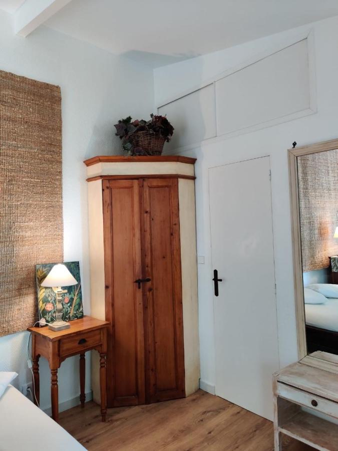 Le Cerisier Bed & Breakfast Mareil-Marly Eksteriør bilde