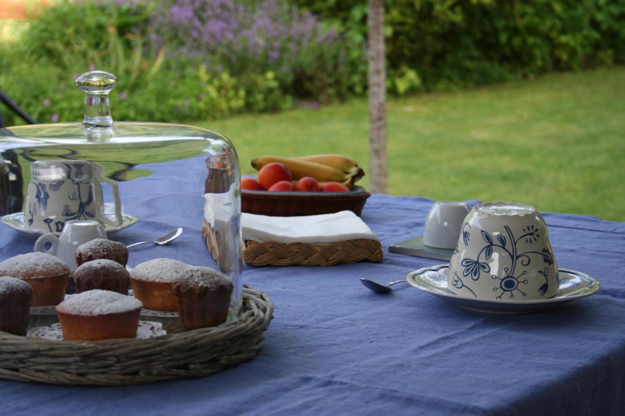 Le Cerisier Bed & Breakfast Mareil-Marly Eksteriør bilde